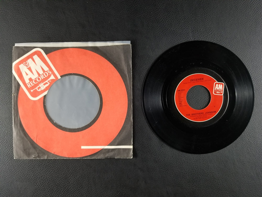 The Brothers Johnson - You Keep Me Coming Back / Deceiver (1984, 7'' Single)