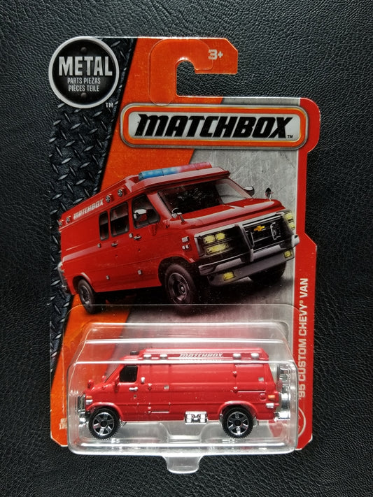 Matchbox - '95 Custom Chevy Van (Red) [2017 MBX Heroic Rescue]