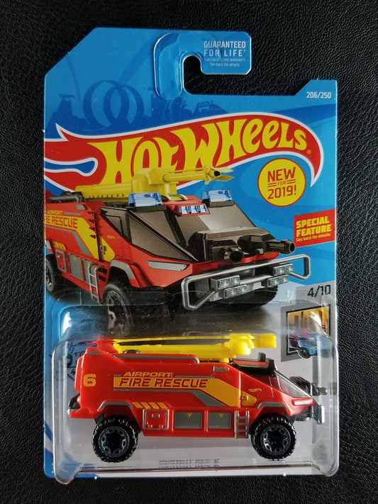 Hot Wheels - Runway Res-Q (Red)