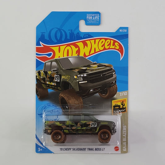 Hot Wheels - '19 Chevy Silverado Trail Boss LT (Matte Dark Green)